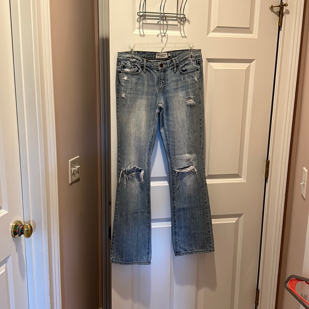 Abercrombie and Fitch heavily distressed jeans size 4R